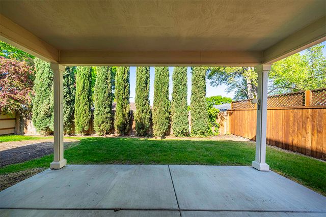 3036 Gary Drive, Medford, OR 97504