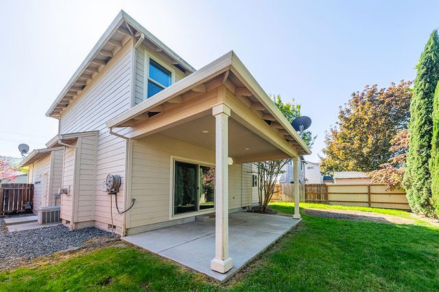 3036 Gary Drive, Medford, OR 97504