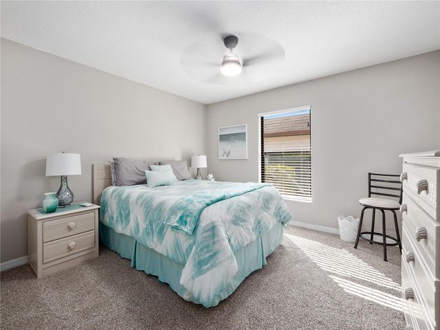 21821 KING JOHN STREET, Leesburg, FL 34748