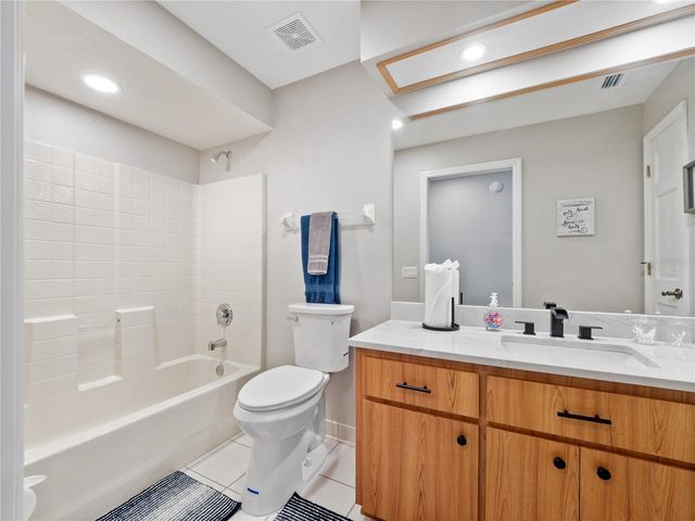 21821 KING JOHN STREET, Leesburg, FL 34748