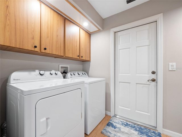 21821 KING JOHN STREET, Leesburg, FL 34748