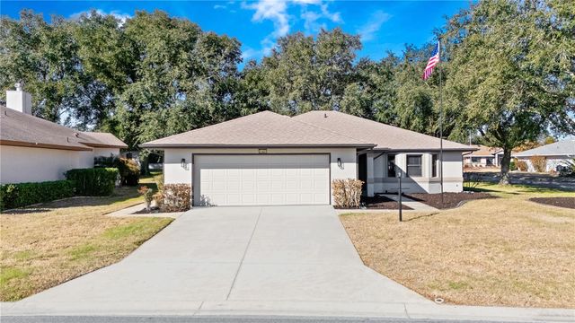 21821 KING JOHN STREET, Leesburg, FL 34748