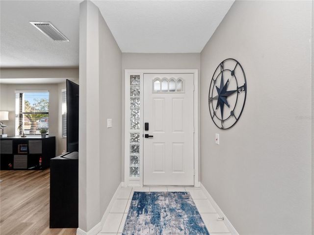 21821 KING JOHN STREET, Leesburg, FL 34748