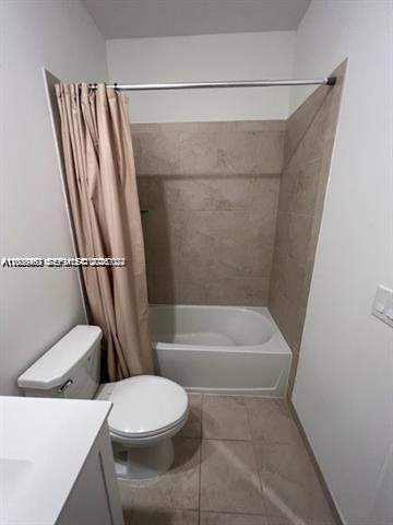 327 NE 208th Terrace, Miami, FL 33179