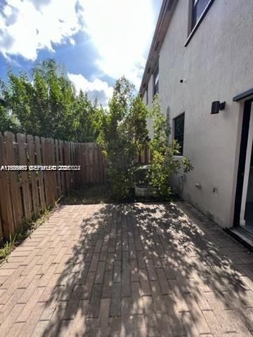 327 NE 208th Terrace, Miami, FL 33179