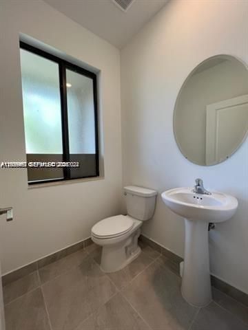 327 NE 208th Terrace, Miami, FL 33179