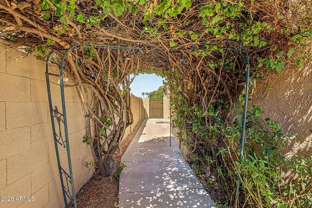 191 N ACACIA Drive, Gilbert, AZ 85233