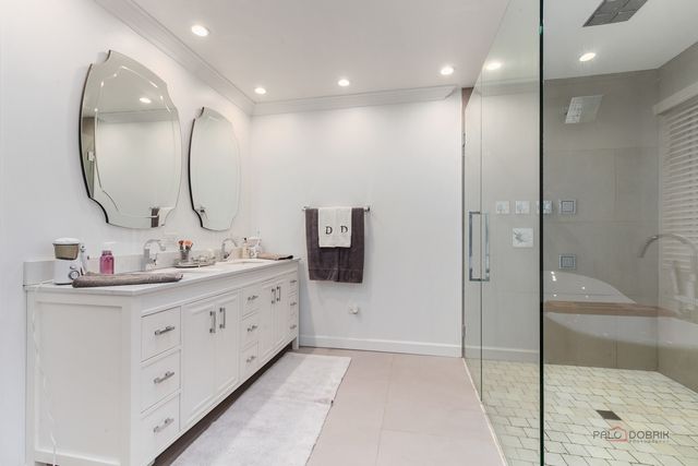 1240 Antietam Drive, Long Grove, IL 60047