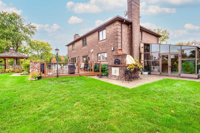 1240 Antietam Drive, Long Grove, IL 60047