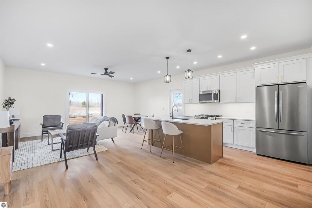 Image 3 of property listing at 1144 Magnolia Drive, Traverse City, MI 49696