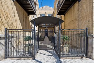 2547 N Clark Street 2N, Chicago, IL 60614