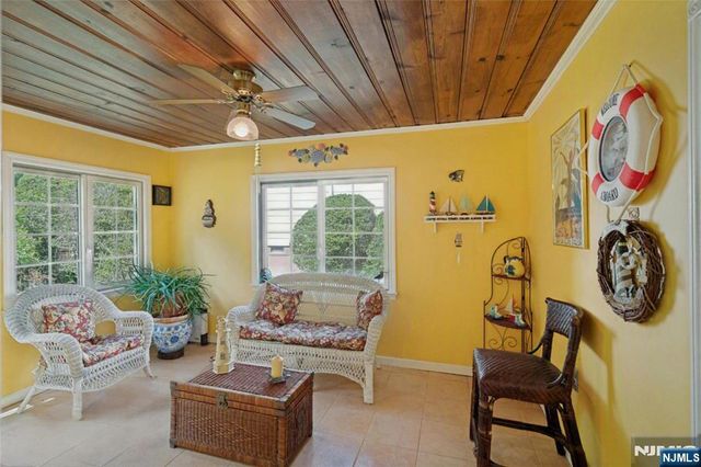 10-01 Plymouth Drive, Fair Lawn, NJ 07410