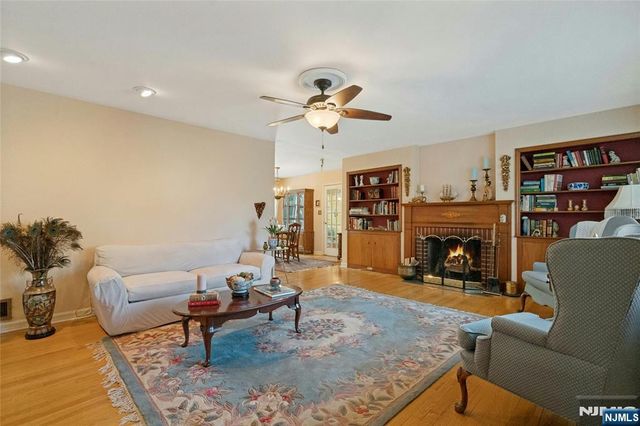 10-01 Plymouth Drive, Fair Lawn, NJ 07410