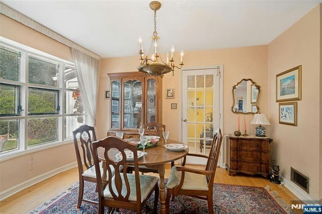 10-01 Plymouth Drive, Fair Lawn, NJ 07410