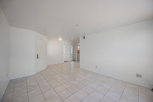 16033 N 25th Street Apt 102, Phoenix, AZ 85032
