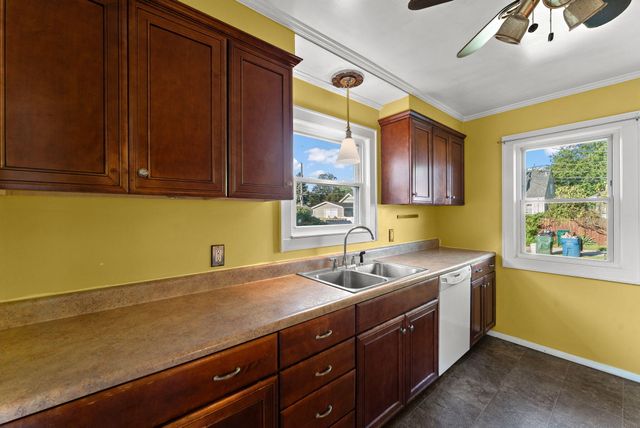 7138 Jefferson Avenue, Hammond, IN 46324