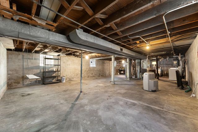 7138 Jefferson Avenue, Hammond, IN 46324
