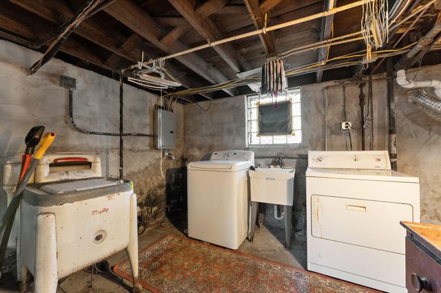 7138 Jefferson Avenue, Hammond, IN 46324