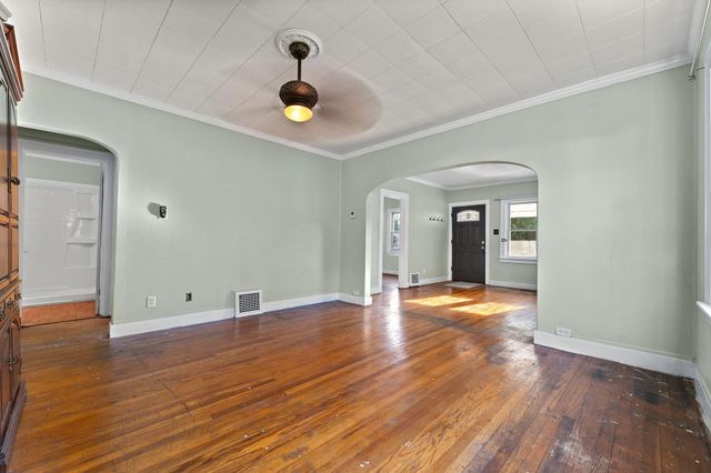 7138 Jefferson Avenue, Hammond, IN 46324