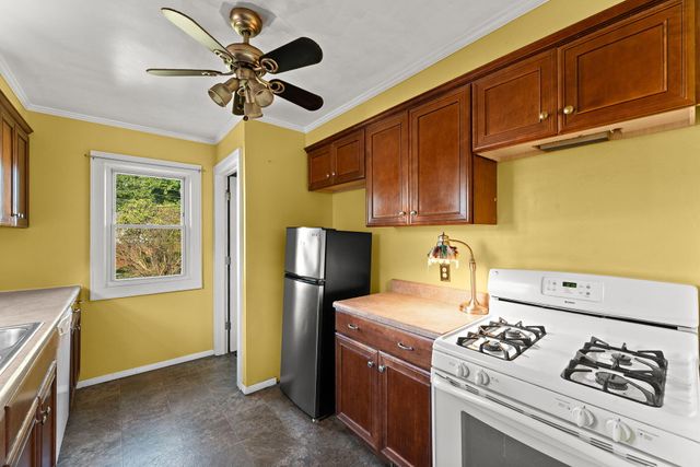7138 Jefferson Avenue, Hammond, IN 46324
