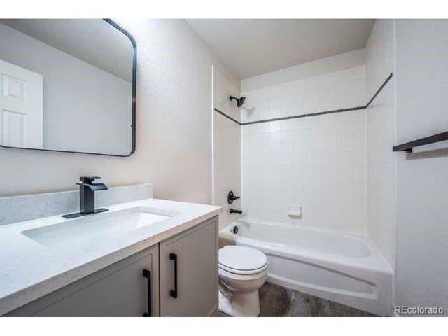 7467 S Norfolk St, Aurora, CO 80016