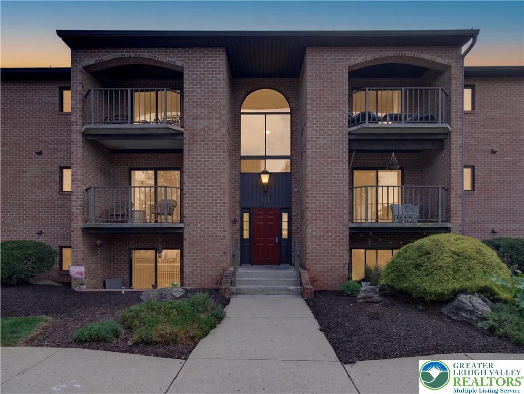 916 Cold Spring Road 4, Lower Macungie Twp, PA 18103