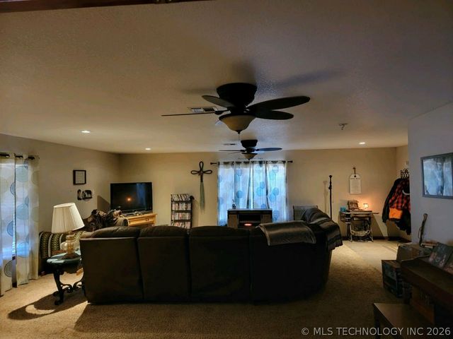 39622 W 91st Street S, Mannford, OK 74044