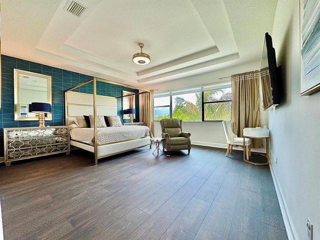 8451 Grand Prix Lane, Boynton Beach, FL 33472