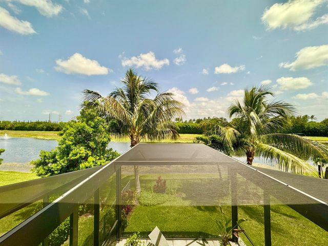 8451 Grand Prix Lane, Boynton Beach, FL 33472