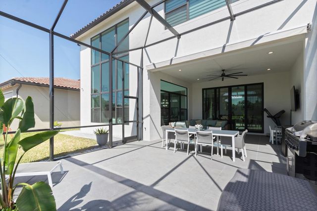 8451 Grand Prix Lane, Boynton Beach, FL 33472