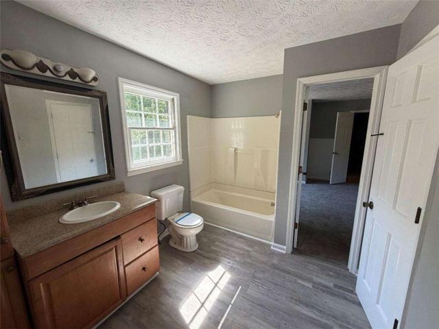 75 Price Drive, Locust Grove, GA 30248