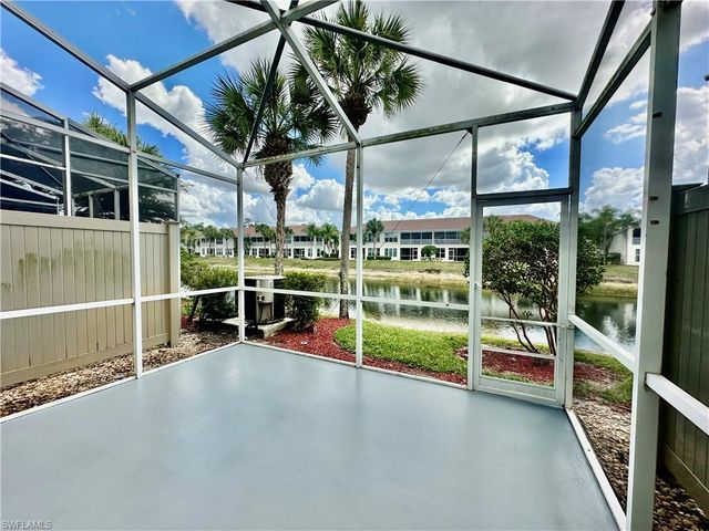 996 Hampton CIR 71, Naples, FL 34105