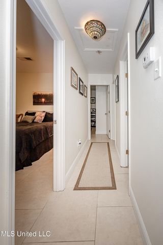 407 Holly Road, Ocean Springs, MS 39564