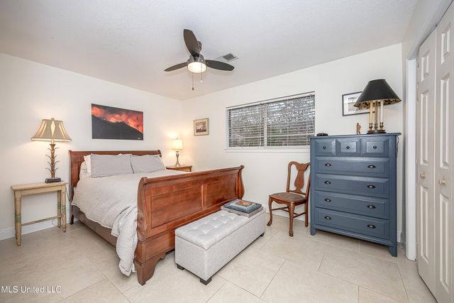 407 Holly Road, Ocean Springs, MS 39564