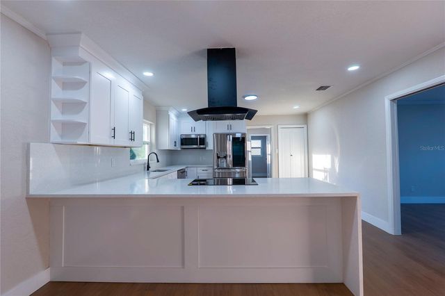 7812 GARRISON STREET, Tampa, FL 33617