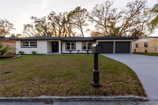 7812 GARRISON STREET, Tampa, FL 33617