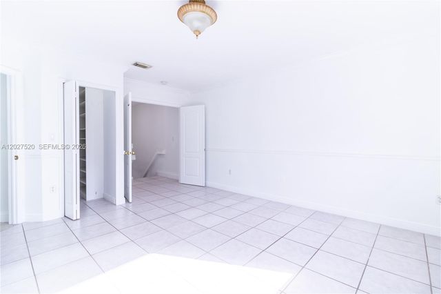 8360 NW 10th St 3C, Miami, FL 33126