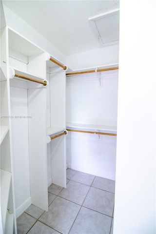8360 NW 10th St 3C, Miami, FL 33126