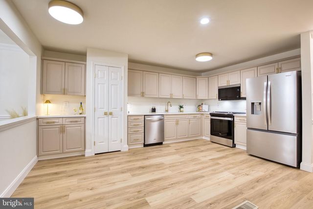 107 WALKER RD, Royersford, PA 19468