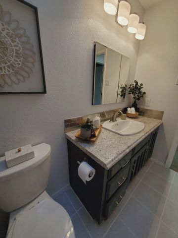1117 Turner Drive NE, Albuquerque, NM 87123