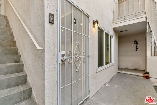 330 E Dryden Street 3, Glendale, CA 91207