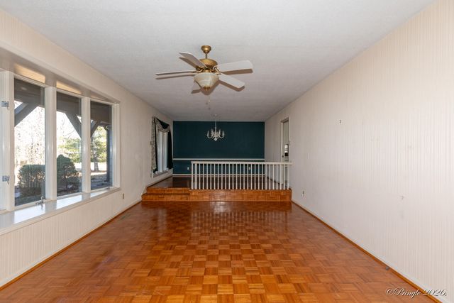 2502 County Road 6380, West Plains, MO 65775