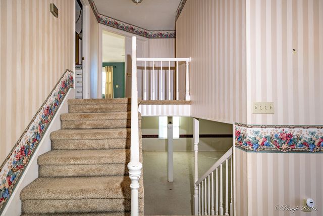 2502 County Road 6380, West Plains, MO 65775