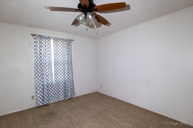 2502 County Road 6380, West Plains, MO 65775