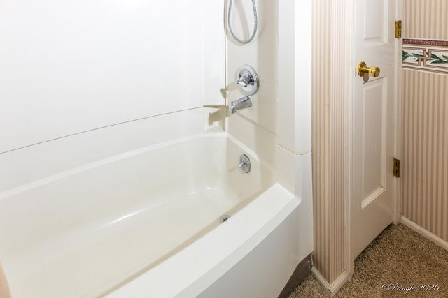 2502 County Road 6380, West Plains, MO 65775