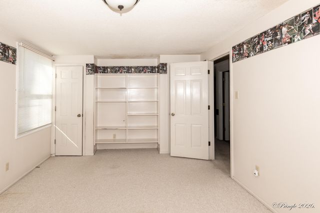 2502 County Road 6380, West Plains, MO 65775