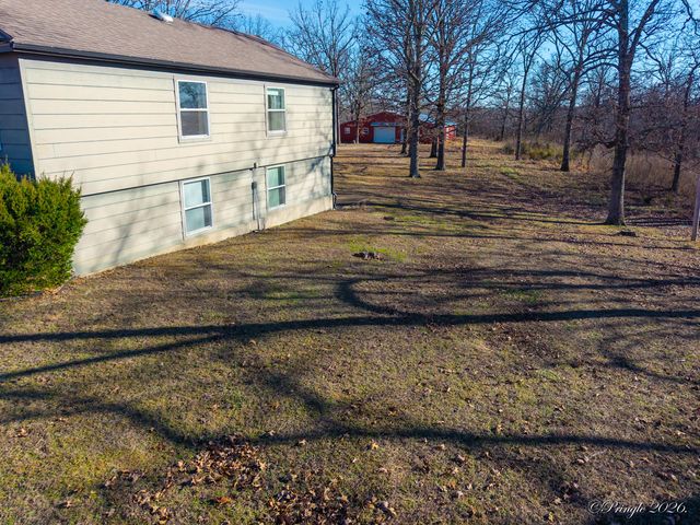 2502 County Road 6380, West Plains, MO 65775