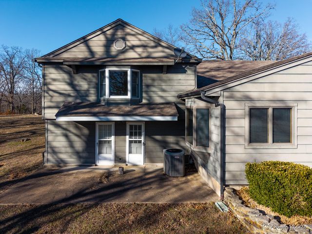 2502 County Road 6380, West Plains, MO 65775