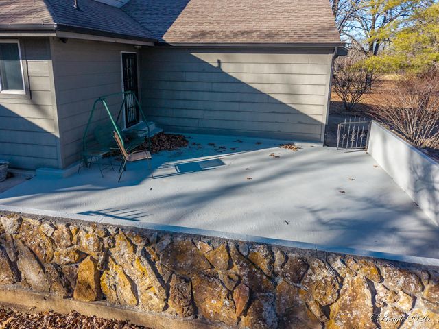 2502 County Road 6380, West Plains, MO 65775