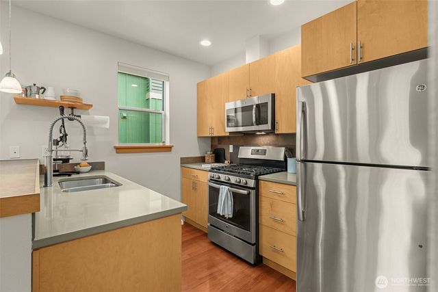 2815 24th Avenue S, Seattle, WA 98144